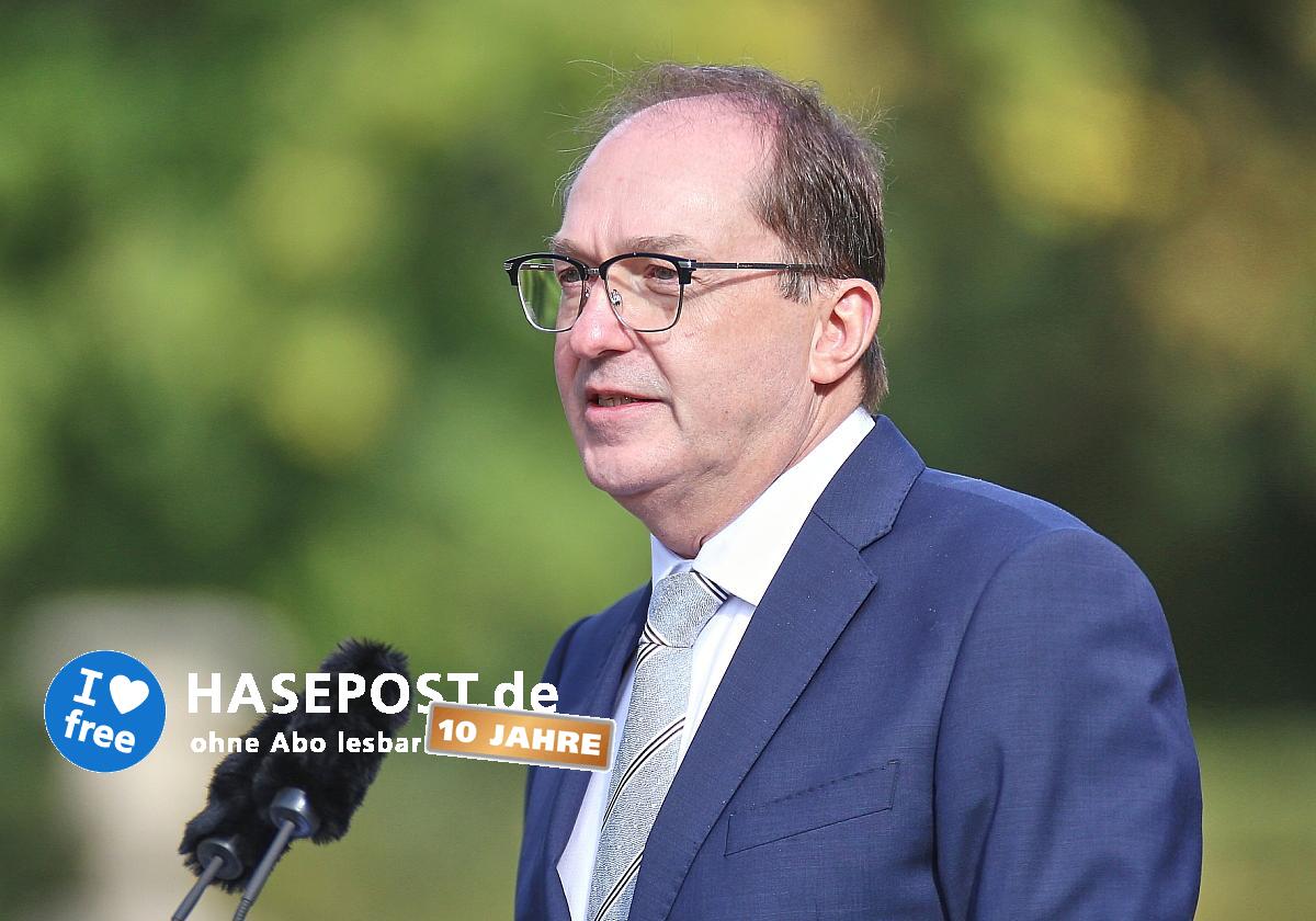 CSU-Politiker Dobrindt wirbt für Asylzentren außerhalb der EU