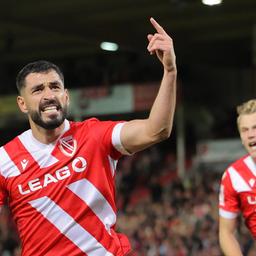 Audio: Antenne Brandenburg | 02.10.2025 | O-Ton Claus-Dieter Wollitz | imago images/Steffen Beyer Cottbus-Offensivspieler Tolcay Cigerci bejubelt einen Treffer. / imago images/Steffen Beyer
