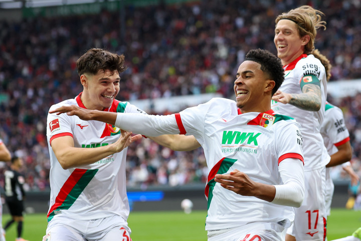 3:1 gegen Wolfsburg: FCA zeigt sich deutlich verbessert - News Augsburg, Allgäu und Ulm