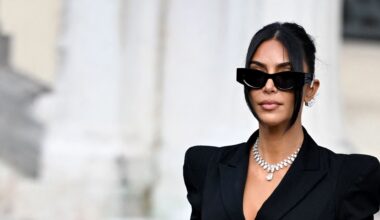 Kim Kardashian begeistert Fans mit Halloween-Dekorationen