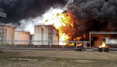 Ukraine gelingt bedeutender Angriff auf russische Ölraffinerie