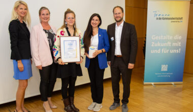 Ridesharing-Dienst swaxi: swa Projektleiterin Julia Boxler ist ZfK Kommunalheldin 2025 - News Augsburg, Allgäu und Ulm