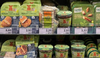 Der Tag: Gewerkschaft und Unternehmen protestieren gegen geplantes EU-Verbot für "vegane Wurst"