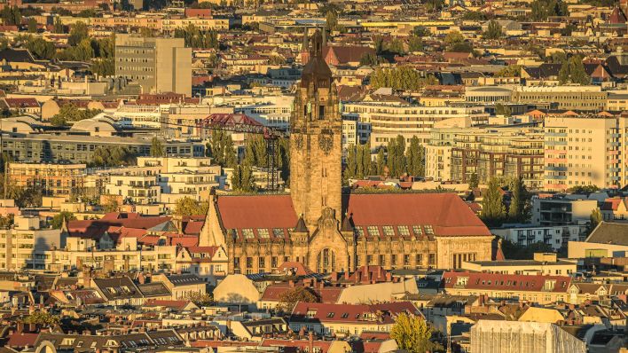 Rathaus Charlottenburg, aufgenommen am 21.10.2023 in Berlin. Ein Mann aus Charlottenburg-Wilmersdorf hat im Oktober 2025 120 Millionen Euro im Lotto gewonnen. (Quelle. Picture Alliance/Schoening)