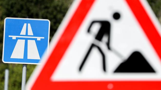 Instandsetzungsarbeiten: Auf der A100 in Berlin-Schöneberg stehen am Wochenenden Instandsetzungsarbeiten an. (Symbolbild)