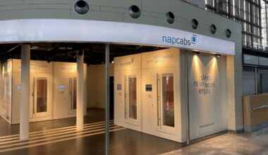 Test: Neue Schlafkabinen am Flughafen Stuttgart