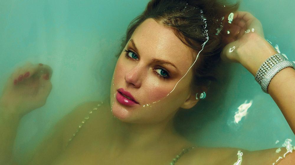 "The Life of a Showgirl" von Taylor Swift: Verliebt: Taylor Swift