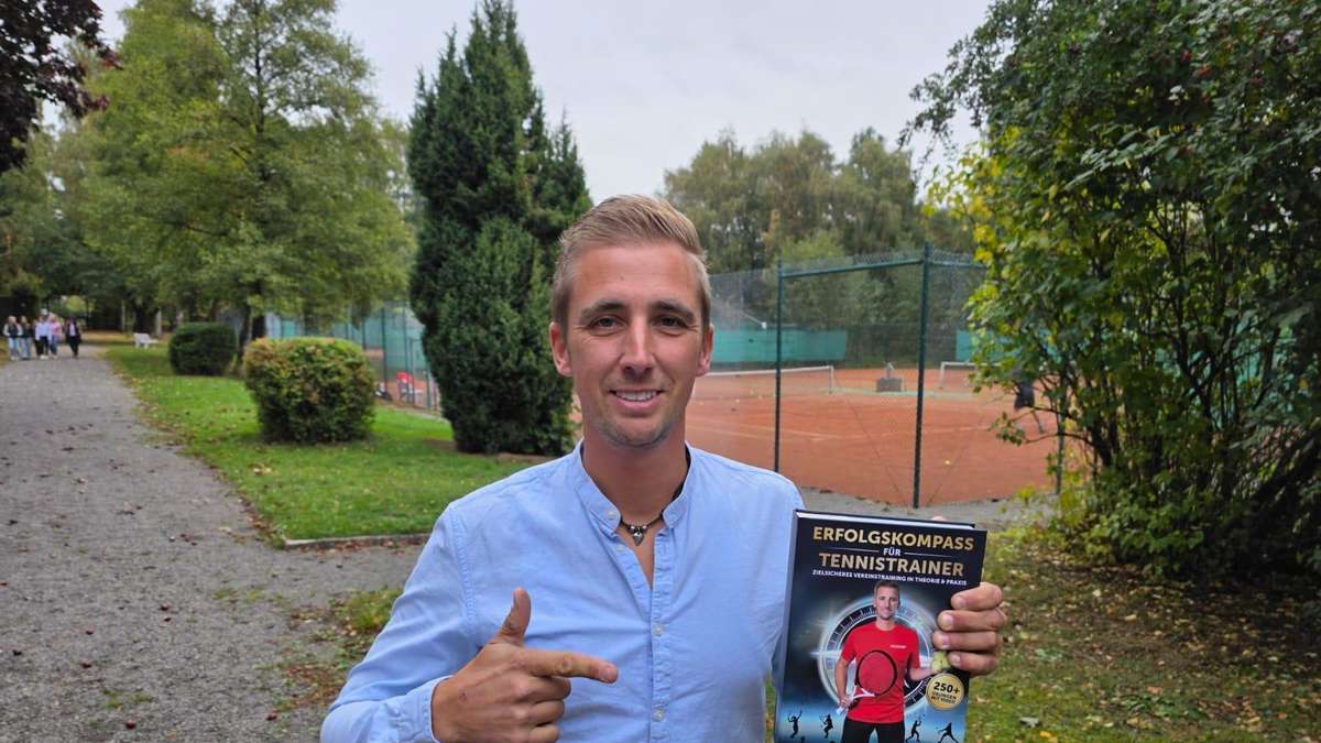 Korbacher Martin Kares hat ein Buch für Tennistrainer geschrieben