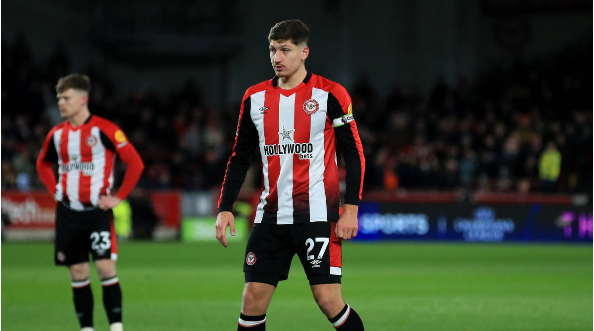 Eintracht Frankfurt beobachtet Janelt – Vertrag bei Brentford endet 2026