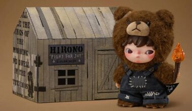 Das nächste Labubu? BTS-Mitglied V taucht mit neuer Figur auf und sorgt erneut für Hype, der auch zu uns kommen könnte