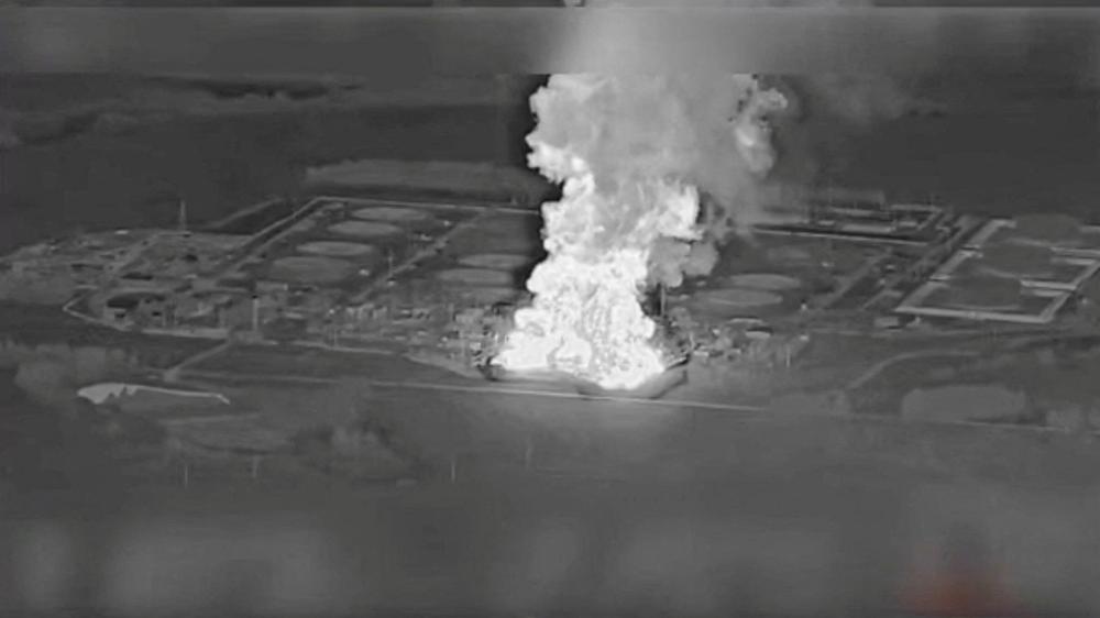 Russische Ölwirtschaft: Feuer an der russischen Pumpstation in Uchta nach einem ukrainischen Angriff am 21. August 2025.
