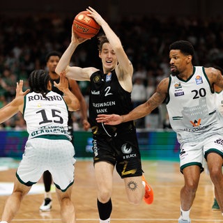 Basketball Spielszene zwischen Gladiators Trier und Braunschweig