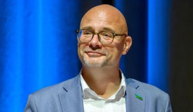 Oberbürgermeisterwahl: Parteiloser Kandidat siegt in Frankfurt (Oder) gegen AfD