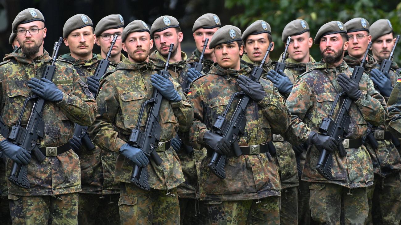 Wehrdienst: Mehrheit der Deutschen befürwortet Wiedereinführung der Wehrpflicht