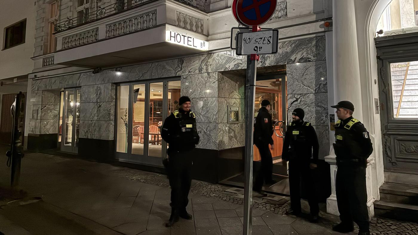 Jobcenter kontrollieren Roma-Unterkunft in Berlin-Schöneberg