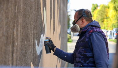 Sprayer "KAE ONE" sprüht in Fulda neue Kunst an die Wand