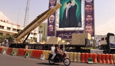 Iran: Zwei Franzosen im Iran zu langer Haft verurteilt