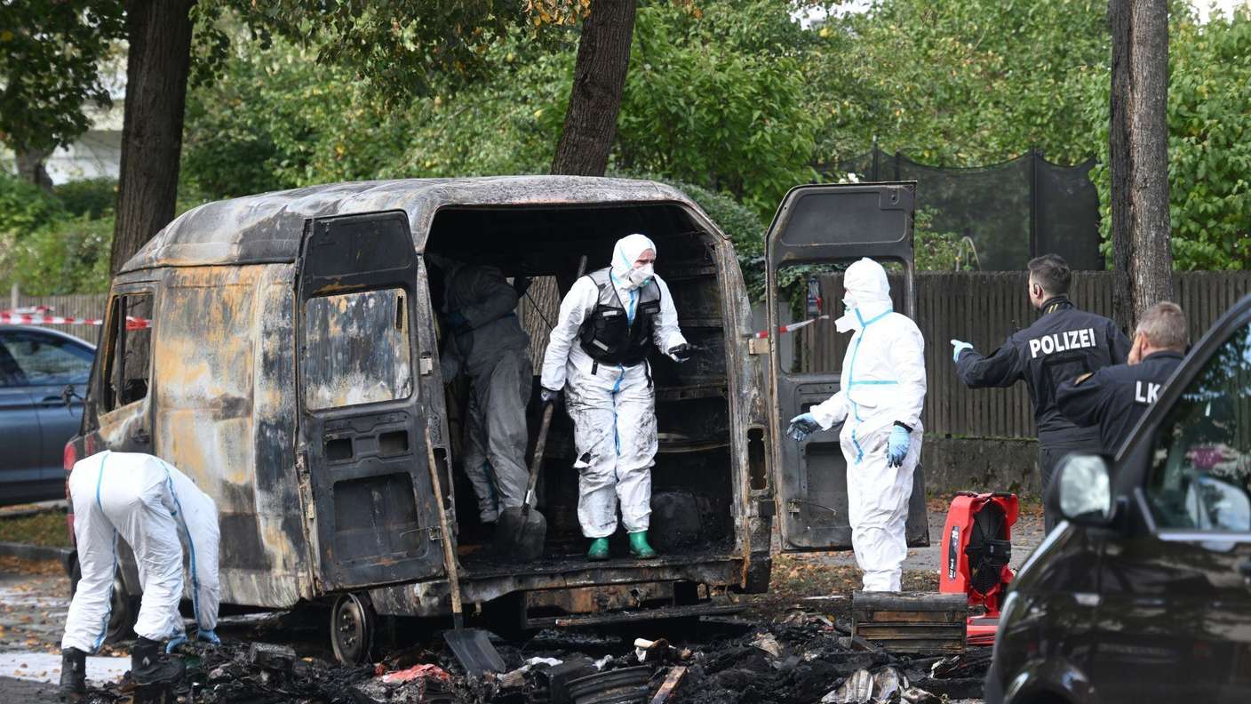 Brand in München - Großeinsatz von Polizei und Feuerwehr