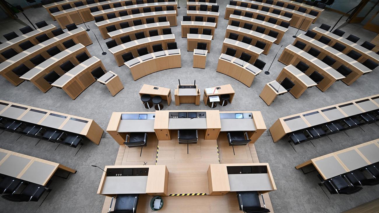 Landtagswahl 2026 : CDU liegt in Umfrage in Baden-Württemberg vorn