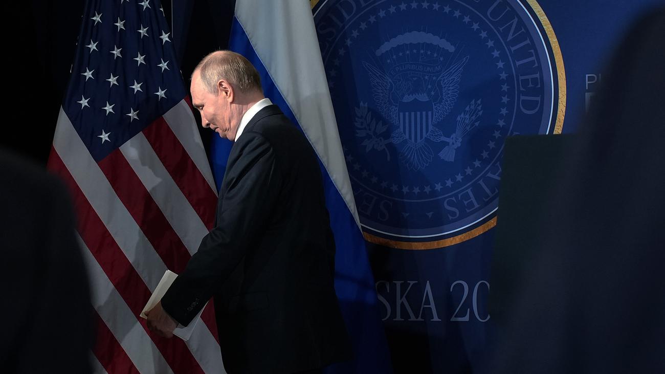 Krieg in der Ukraine: Donald Trump kündigt Treffen mit Wladimir Putin in Budapest an