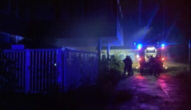FW-GE: Brand in einer ehemaligen Fabrikhalle in Gelsenkirchen Feldmark