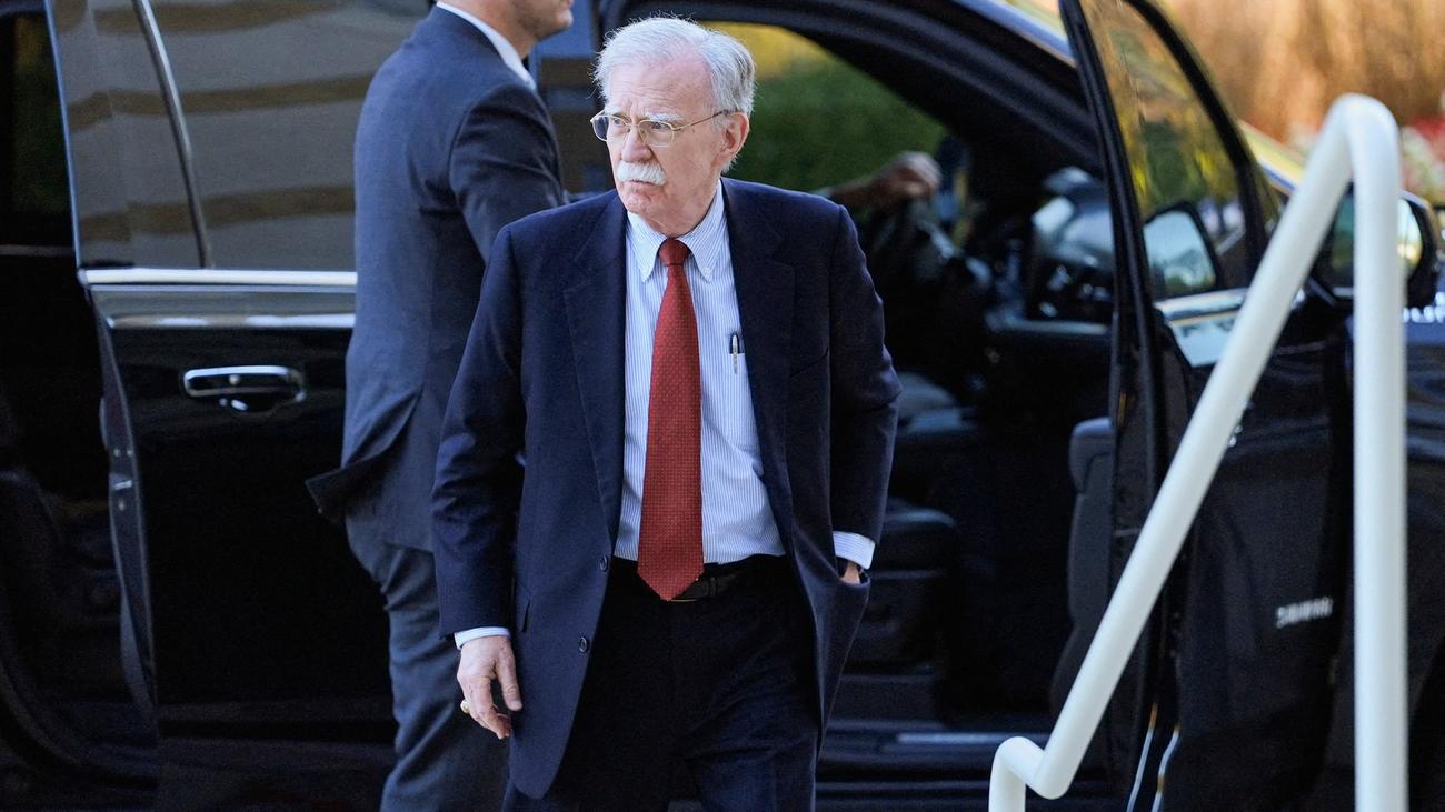USA: Angeklagter Trump-Kritiker John Bolton plädiert auf nicht schuldig
