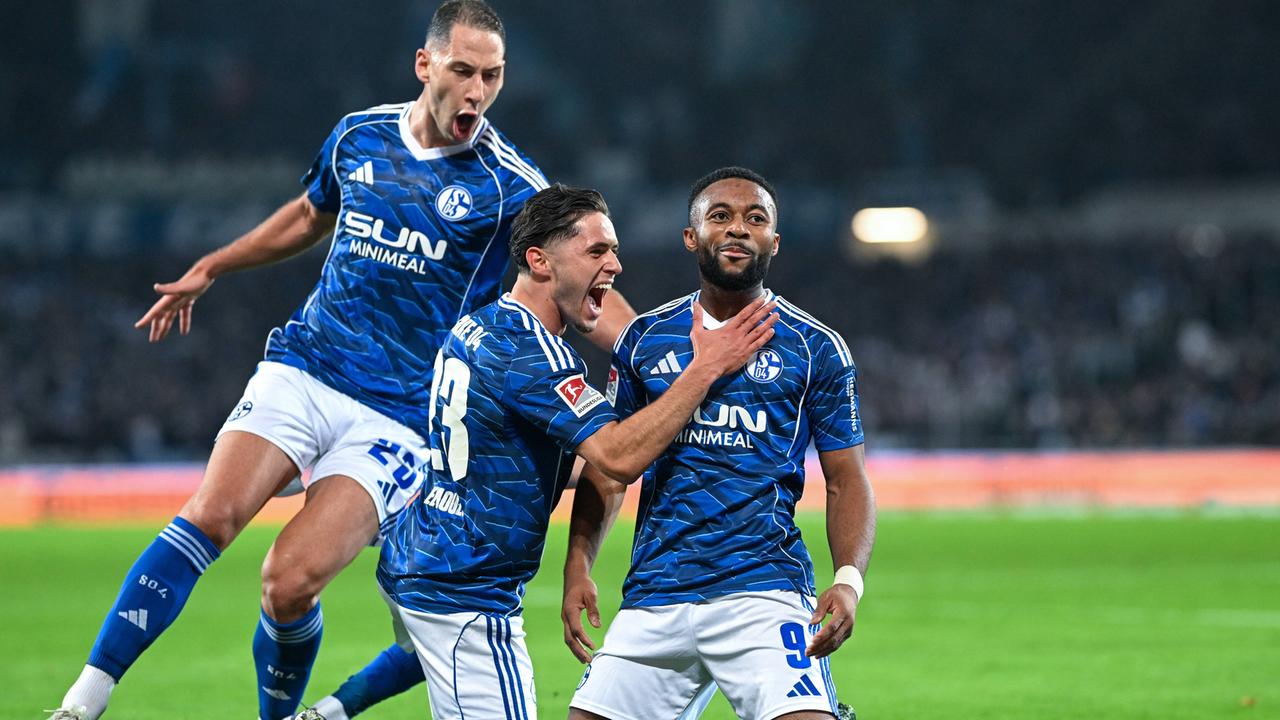 Doppelpack von Sylla: Schalke stürmt in Hannover an die Spitze