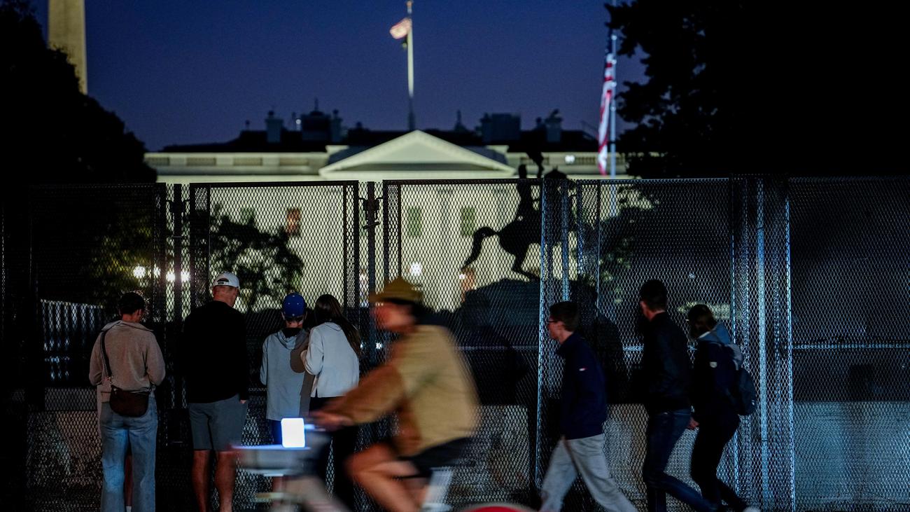 "No Kings"-Proteste: Veranstalter rechnen mit Millionen Menschen bei Protesten gegen Trump