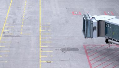Flugverkehr: Lufthansa prüft Streichung von 100 Inlandsflügen pro Woche