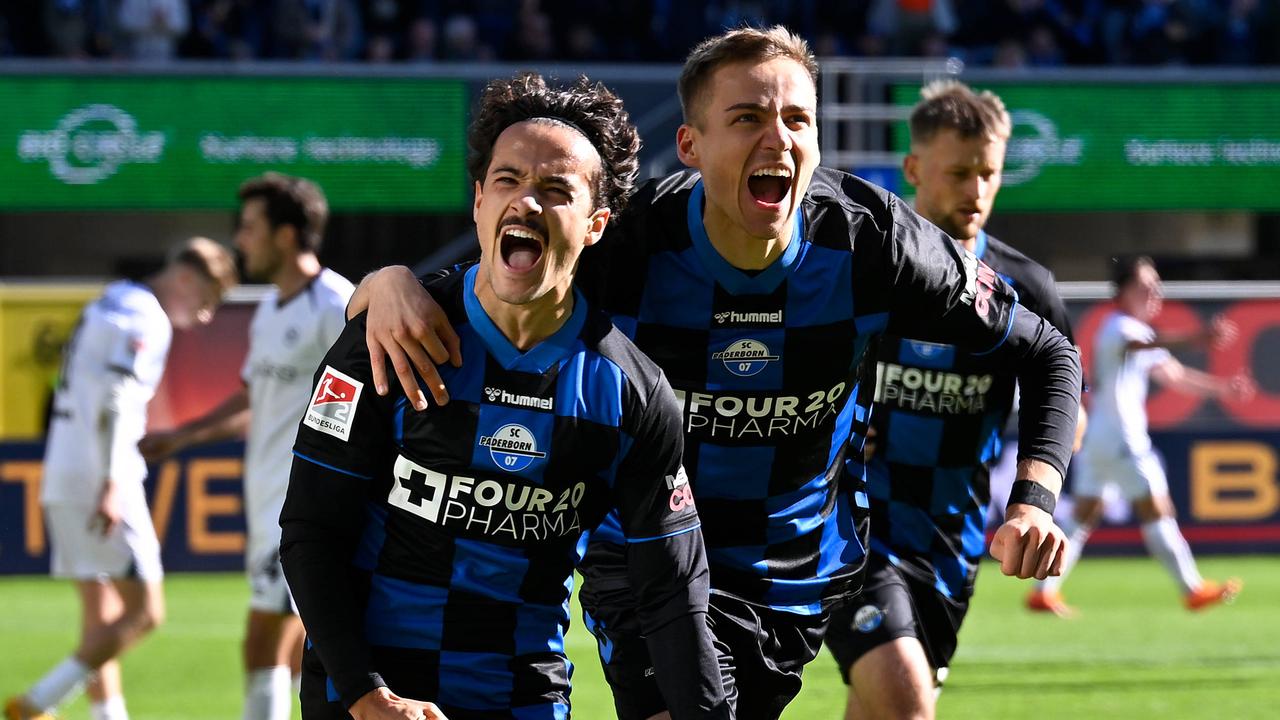 Erfolgsserie fortgesetzt: SC Paderborn gewinnt turbulentes Derby gegen Bielefeld