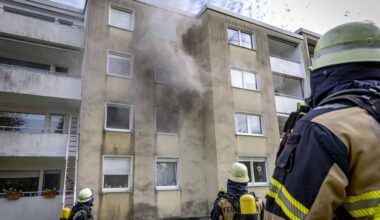 Per Leiter gerettet: Wohnungsbrand in Essen: Akkus vermutlich Brandursache