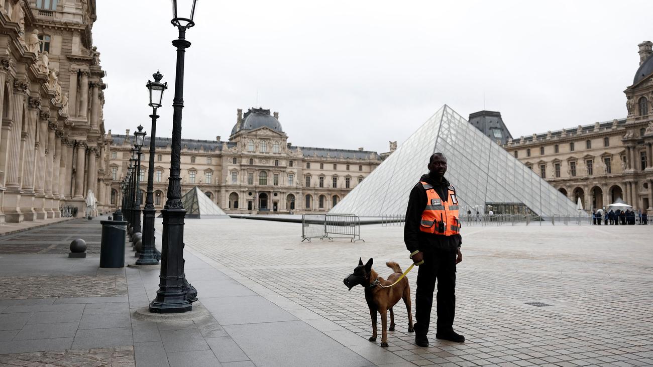 Französische Kronjuwelen: Sicherheitsmängel im Louvre schon länger angeprangert