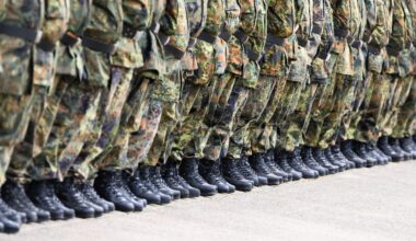 Wehrdienst: Dreiviertel der Deutschen lehnen Losverfahren für Wehrdienst ab