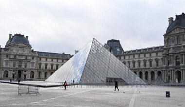 Aus Louvre gestohlene Juwelen auf 88 Millionen Euro geschätzt