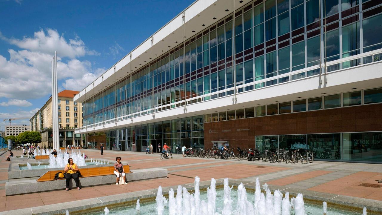 Sachsen: Mehr als Bücher: Was die Städtischen Bibliotheken Dresden so besonders macht