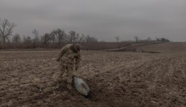 Lage in der Ukraine: Russland rüstet seine Bomben auf