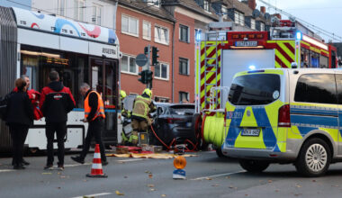 Unfall-Chaos auf dem Weg zum Schalke-Spiel! Straßenbahn verunglückt