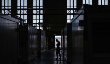 Migration: Zahl der Abschiebungen auf fast 18.000 gestiegen