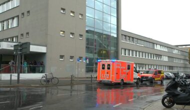 Nordrhein-Westfalen: Schüsse und Pfefferspray an Berufskolleg in Dortmund: Sieben Verletzte