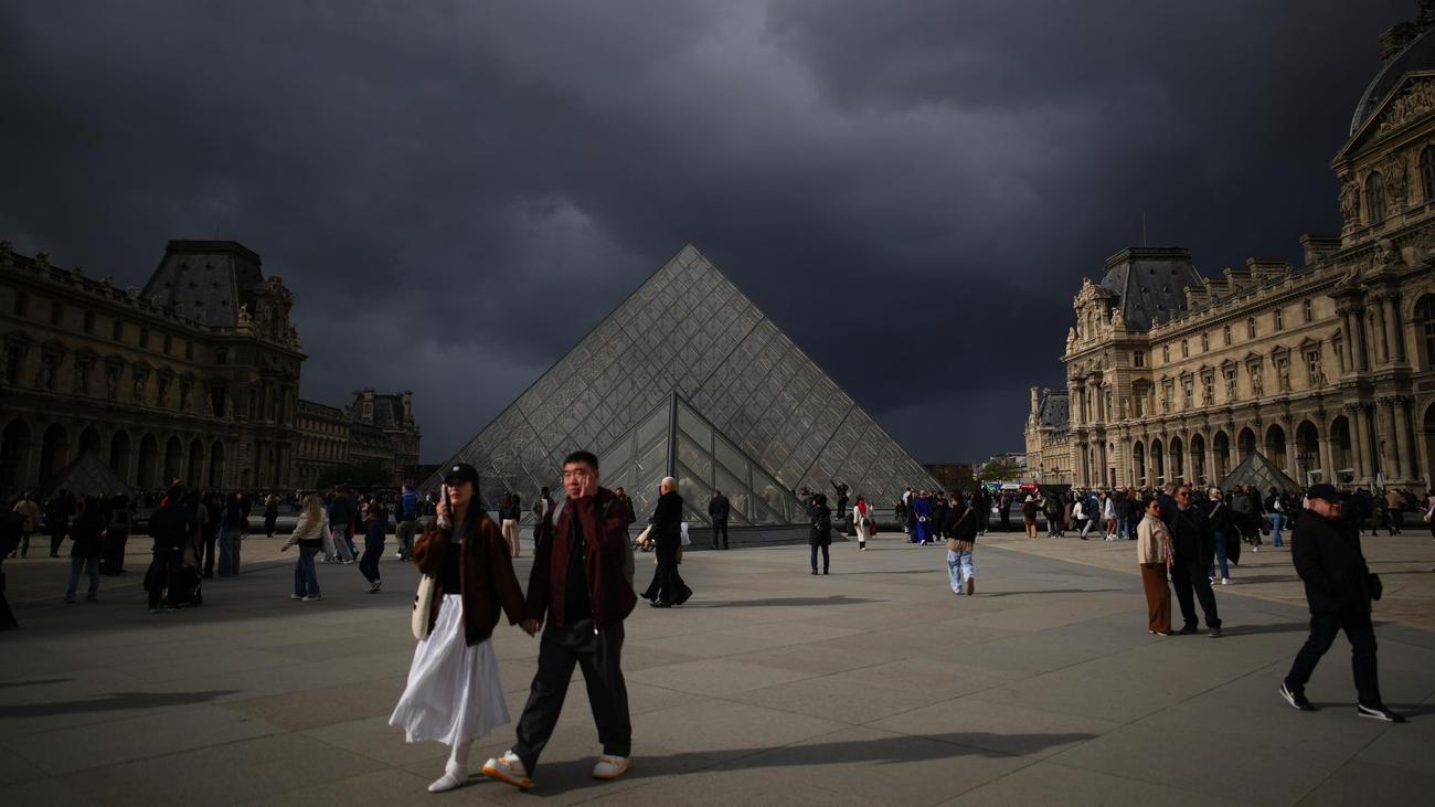 Juwelendiebstahl im Louvre: Fünf weitere Festnahmen nach Diebstahl aus dem Louvre