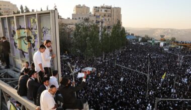 Ultraorthodoxe Juden protestieren gegen Wehrpflicht in Israel