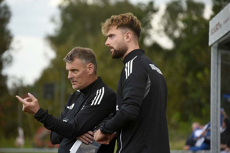 Michael Bauer (li.) und Henning Knuth stehen mit dem TUS vor einer großen sportlichen Herausforderung.