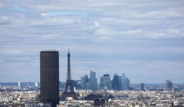 S&P senkt Frankreichs Rating auf 'A+/A-1' aufgrund erhohter Risiken für Haushaltskonsolidierung