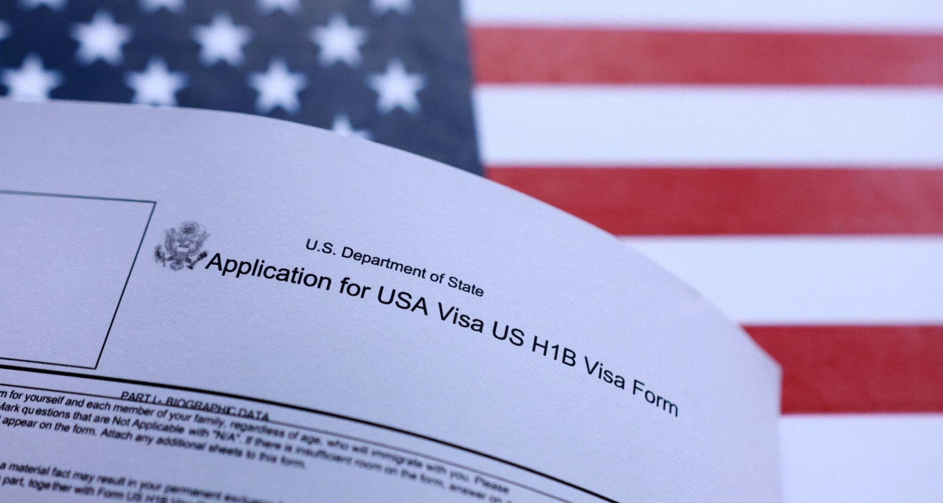 Trump's 100.000-Dollar-Gebühr für H-1B-Arbeitsvisa vor Gericht angefochten