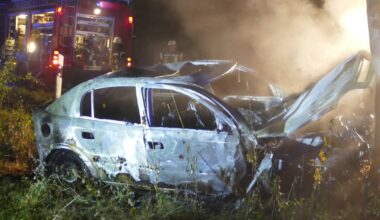 Zwei Verletzte: Auto in Ruppichteroth komplett ausgebrannt