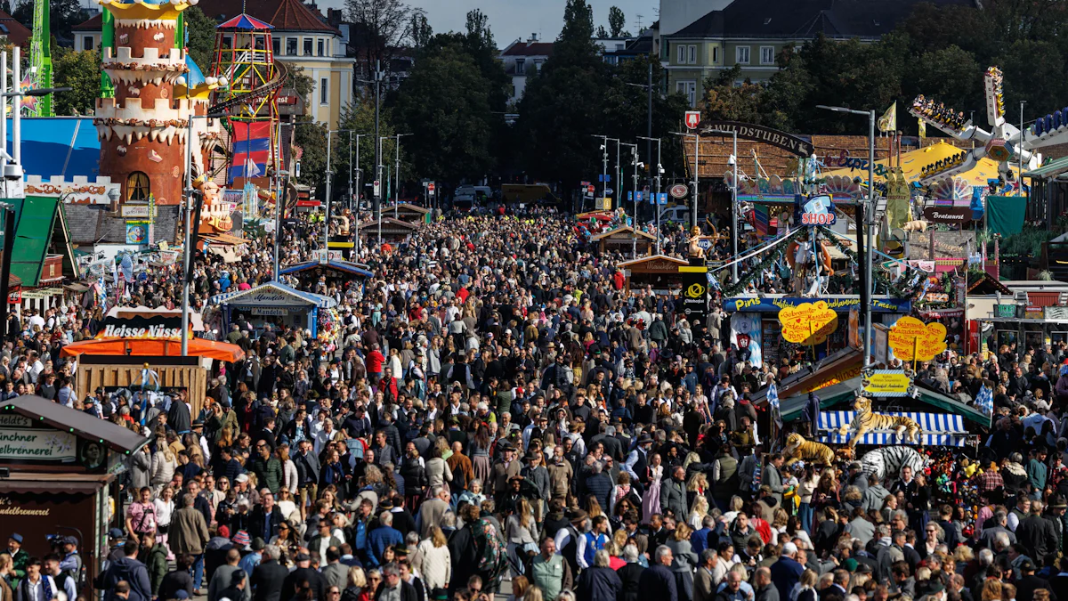 Oktoberfest-News 2025: Die Wiesn geht am Sonntag zu Ende - mit Regen und dem FC Bayern - München