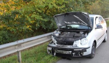 Unfall nach Fahrfehler beim Fahrstreifenwechsel