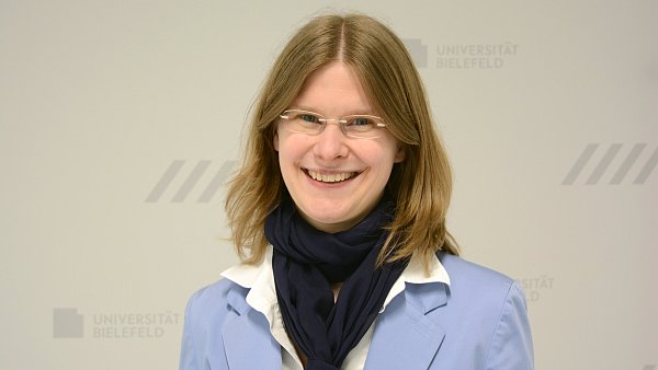 Professorin Dr. Raphaela Meyer zu Hörste-Bührer ist seit April 2025 Universitätsprofessorin für Systematische Theologie an der Fakultät für Geschichtswissenschaft, Philosophie in Theologie. - © Universität Bielefeld