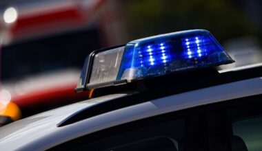 Mehr als 140 Handy-Sünder am Steuer in Hannover erwischt | Niedersachsen