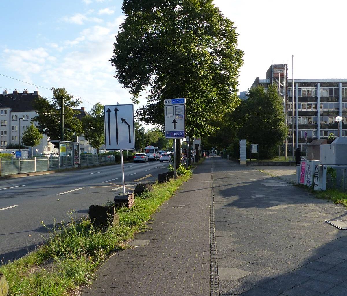 Ausbau des Rad- und Gehwegs Auf’m Hennekamp startet